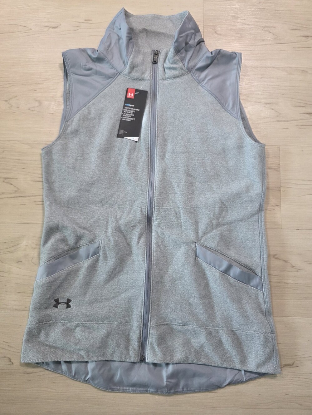 NWT Under Armour Women’s SM Gray ColdGear Loose Full Zip Athletic Vest Outdoor